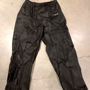 Frogg Toggs men’s pants. Size large. Black.